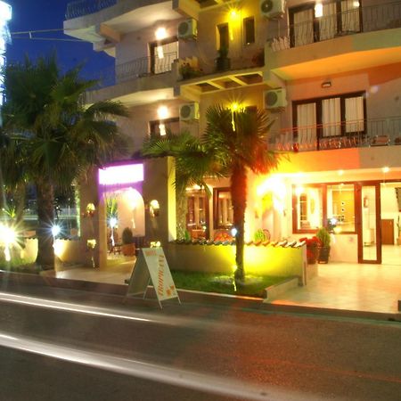 Paralía Tropicana מראה חיצוני תמונה